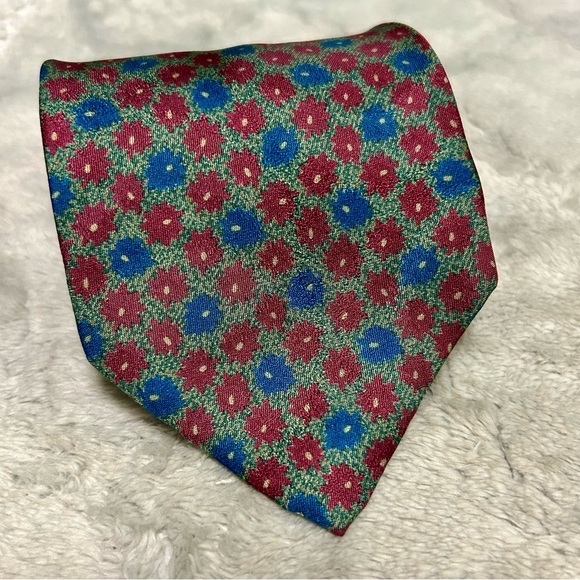 Giorgio Armani Cravatte Floral Silk Tie in Red & Blue NWOT 3.75”W 56”L
